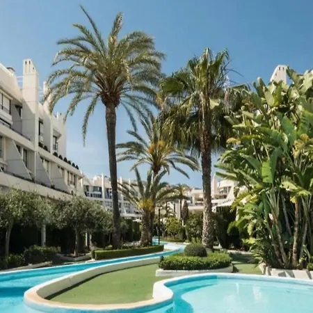 Center Beachfront For Vacation Apartment *